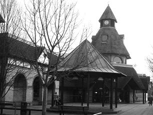 Spires bandstand in winter, Barnet