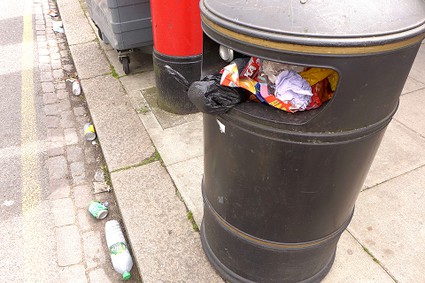 full litter bin